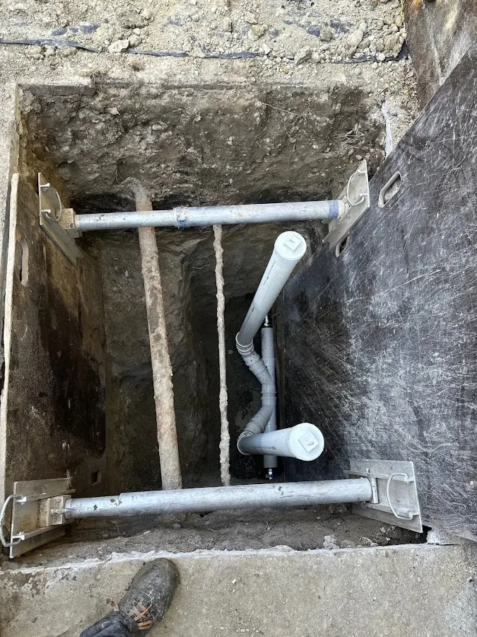 Experienced plumber completing Gas Line Repair work in Kirkland